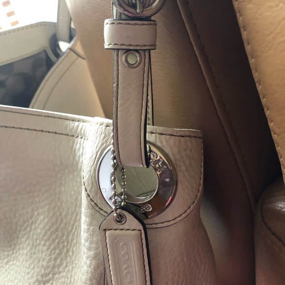 Coach Handbags - Coach white pebbled leather shoulder bag